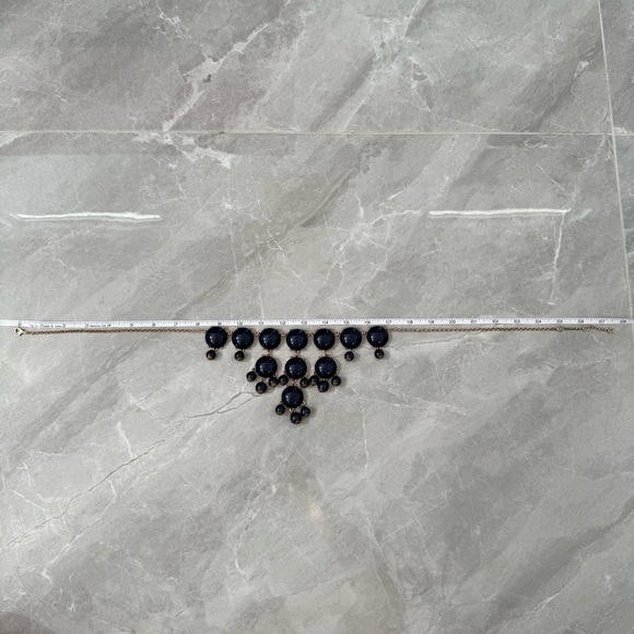 Francesca’s Bubble Statement Necklace - Picture 11 of 11